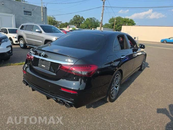 2021 Mercedes-Benz AMG E 53 4MATIC Sedan - miniatura 3