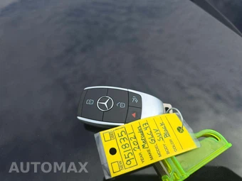 2021 Mercedes-Benz AMG GLC 43 4MATIC – miniatura 8