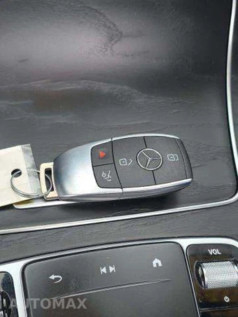 2021 Mercedes-Benz AMG GLC 43 4MATIC – miniatura 8