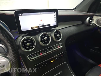 2021 Mercedes-Benz AMG GLC 63 4MATIC - miniatura 11