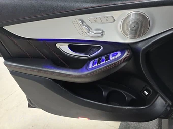 2021 Mercedes-Benz AMG GLC 63 4MATIC - miniatura 9