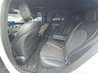 2021 Mercedes-Benz AMG GLC 63 - miniatura 13