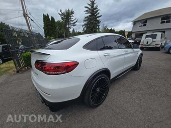 2021 Mercedes-Benz AMG GLC 63 - miniatura 3