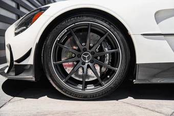 2021 Mercedes-Benz AMG GT Black Series Coupe - miniatura 3
