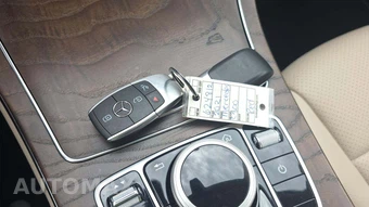 2021 Mercedes-Benz C 300 4MATIC Sedan - miniatura 18