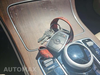2021 Mercedes-Benz C 300 4MATIC Sedan - miniatura 8