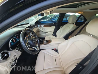 2021 Mercedes-Benz C 300 4MATIC Sedan - miniatura 7