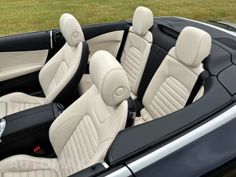 2021 Mercedes-Benz C 300 Convertible - miniatura 36