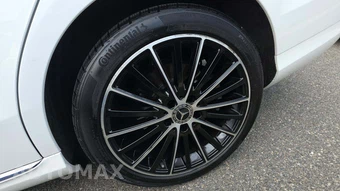 2021 Mercedes-Benz C 300 Sedan – miniatura 3