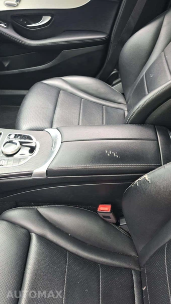 2021 Mercedes-Benz C 300 Sedan – miniatura 9
