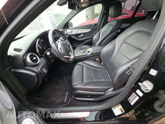 2021 Mercedes-Benz C 300 Sedan - miniatura 6