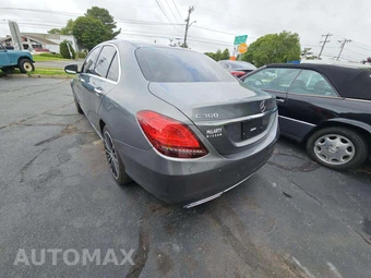 2021 Mercedes-Benz C 300 Sedan - miniatura 2