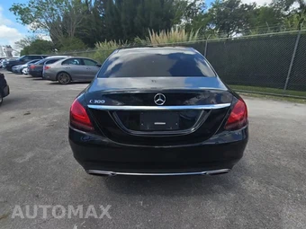 2021 Mercedes-Benz C 300 Sedan - miniatura 4