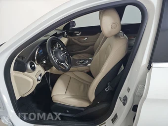 2021 Mercedes-Benz C 300 Sedan – miniatura 7
