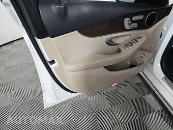 2021 Mercedes-Benz C 300 Sedan – miniatura 9