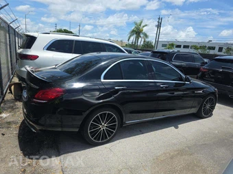 2021 Mercedes-Benz C 300 Sedan – miniatura 4