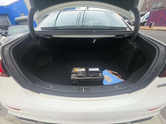 2021 Mercedes-Benz E 350 4MATIC Sedan - miniatura 14