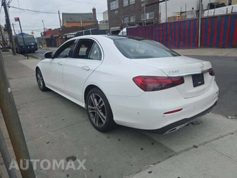 2021 Mercedes-Benz E 350 4MATIC Sedan - miniatura 2