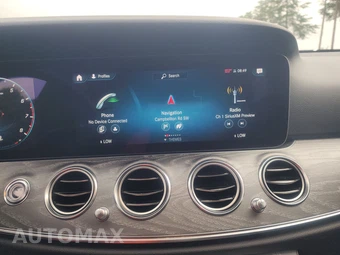 2021 Mercedes-Benz E 350 4MATIC Sedan - miniatura 17