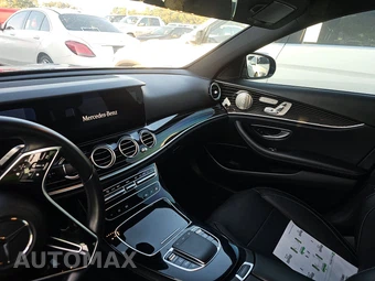 2021 Mercedes-Benz E 350 4MATIC Sedan - miniatura 11