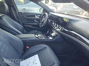 2021 Mercedes-Benz E 350 4MATIC Sedan - miniatura 8
