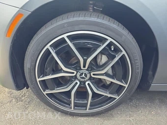 2021 Mercedes-Benz E 350 4MATIC Sedan - miniatura 8