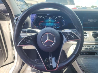 2021 Mercedes-Benz E 350 Sedan - miniatura 10