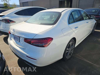 2021 Mercedes-Benz E 350 Sedan – miniatura 3