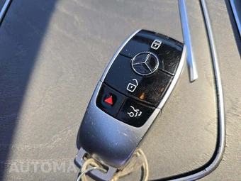 2021 Mercedes-Benz E 350 Sedan - miniatura 8