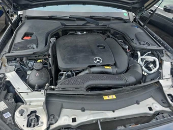 2021 Mercedes-Benz E 350 Sedan - miniatura 18