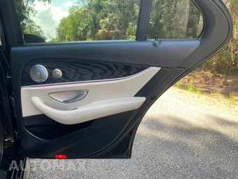 2021 Mercedes-Benz E 350 Sedan - miniatura 36