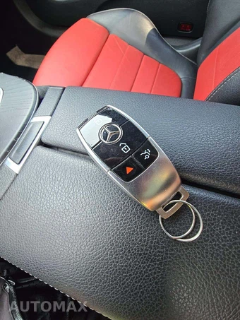 2021 Mercedes-Benz E 450 4MATIC Coupe – miniatura 8