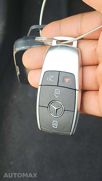 2021 Mercedes-Benz GLA 250 4MATIC - miniatura 21