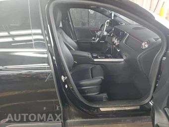 2021 Mercedes-Benz GLA 250 4MATIC - miniatura 8