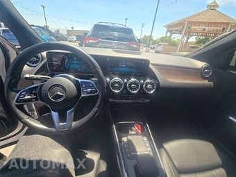 2021 Mercedes-Benz GLA 250 4MATIC – miniatura 11