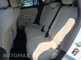 2021 Mercedes-Benz GLA 250 4MATIC - miniatura 10