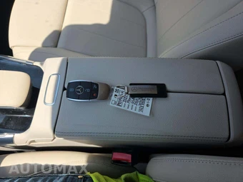 2021 Mercedes-Benz GLA 250 4MATIC - miniatura 5