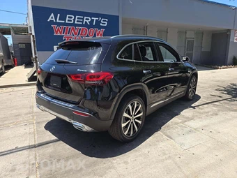 2021 Mercedes-Benz GLA 250 4MATIC – miniatura 3