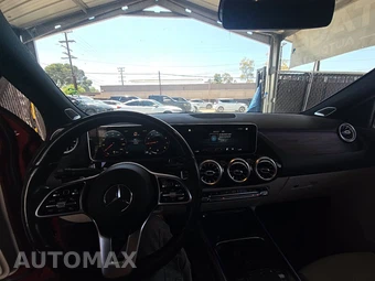 2021 Mercedes-Benz GLA 250 4MATIC - miniatura 11