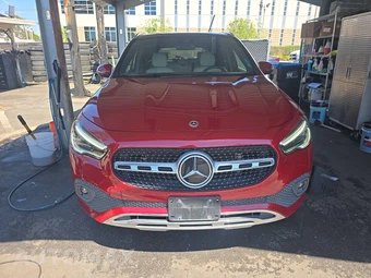 2021 Mercedes-Benz GLA 250 4MATIC - miniatura 2