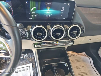 2021 Mercedes-Benz GLA 250 4MATIC – miniatura 11