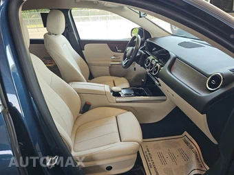 2021 Mercedes-Benz GLA 250 4MATIC – miniatura 8