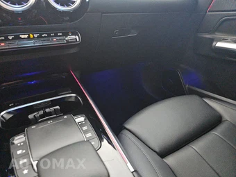 2021 Mercedes-Benz GLA 250 4MATIC – miniatura 11