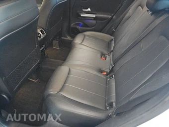 2021 Mercedes-Benz GLA 250 4MATIC – miniatura 13