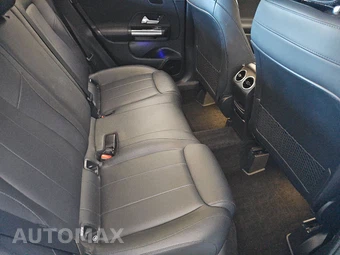 2021 Mercedes-Benz GLA 250 4MATIC – miniatura 14