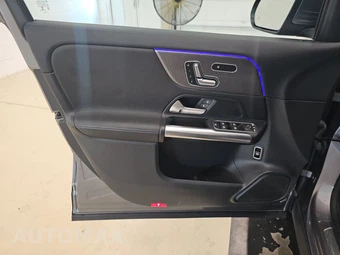 2021 Mercedes-Benz GLA 250 4MATIC - miniatura 9