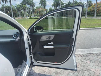 2021 Mercedes-Benz GLA 250 - miniatura 32