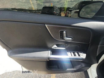 2021 Mercedes-Benz GLA 250 - miniatura 9