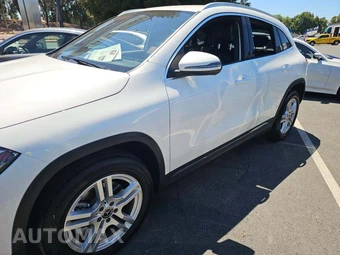 2021 Mercedes-Benz GLA 250