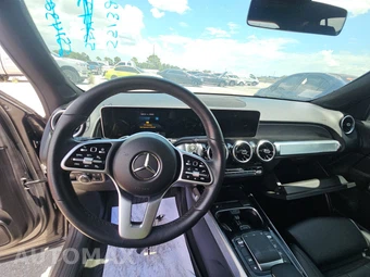 2021 Mercedes-Benz GLB 250 4MATIC – miniatura 11